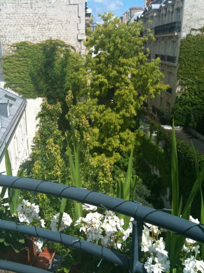 52 Clichy Bed & Breakfast - Chambre D'Hotes Παρίσι Εξωτερικό φωτογραφία