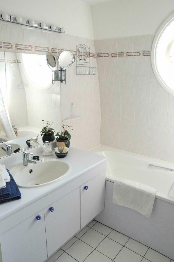 52 Clichy Bed & Breakfast - Chambre D'Hotes Παρίσι Εξωτερικό φωτογραφία