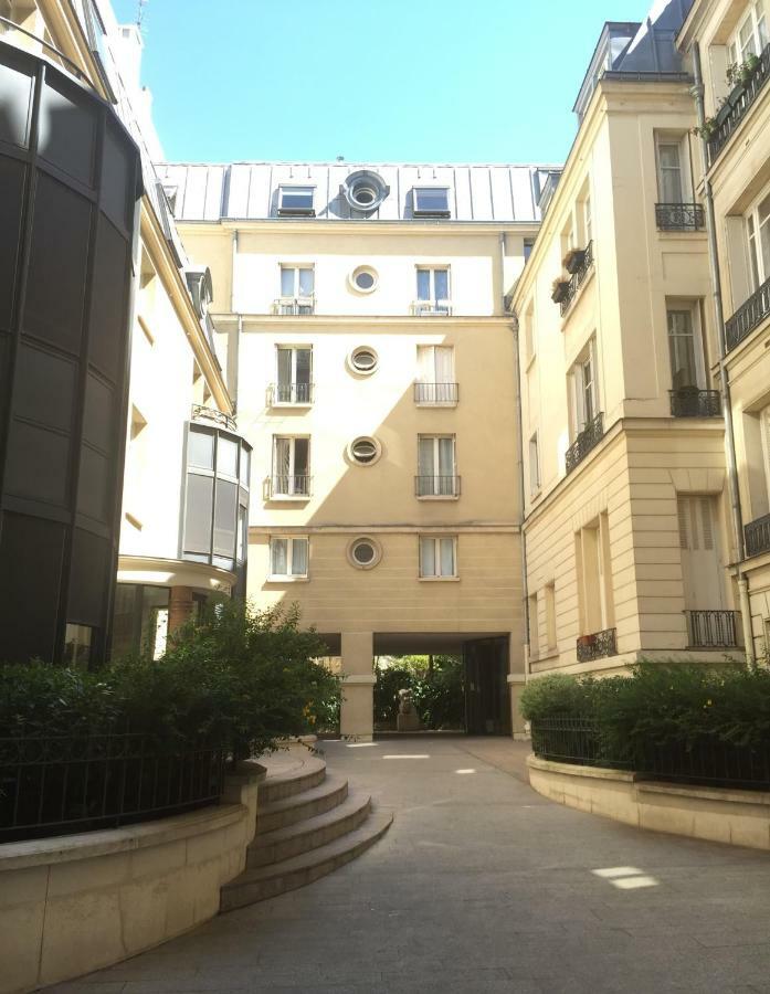 52 Clichy Bed & Breakfast - Chambre D'Hotes Παρίσι Εξωτερικό φωτογραφία